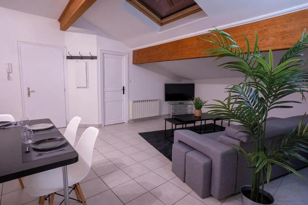 Chez Alex & Jerome Appartement LʼArbresle